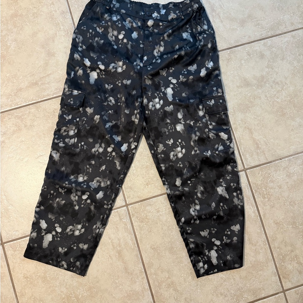 Bar III Black and Gray Patterned Pants